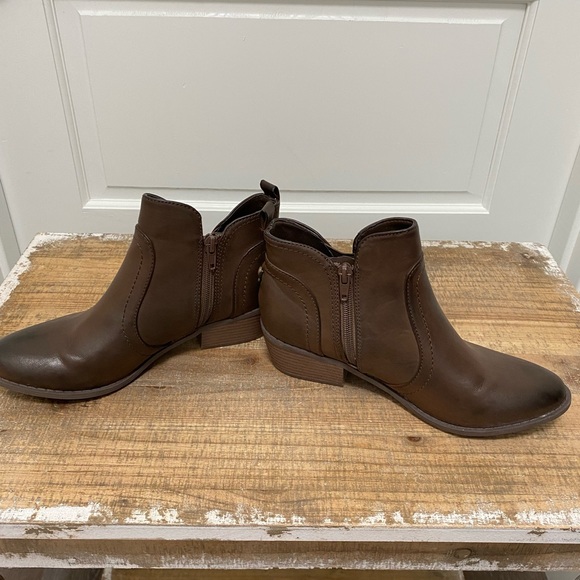 Guess brown ankle boots - Picture 6 of 6